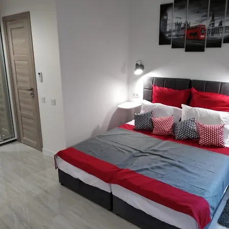 Apartment For Rent In The City Center Of Kharkiv K18 Elinaflats Exterior photo
