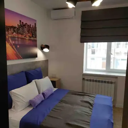 Apartment For Rent In The City Center Of Kharkiv K18 Elinaflats Room photo