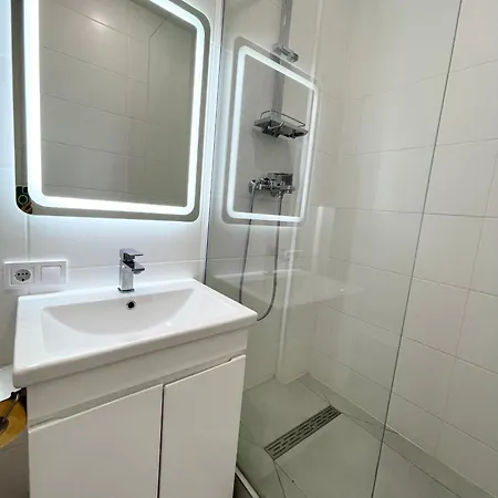 Apartment For Rent In The City Center Of Kharkiv K18 Elinaflats Exterior photo