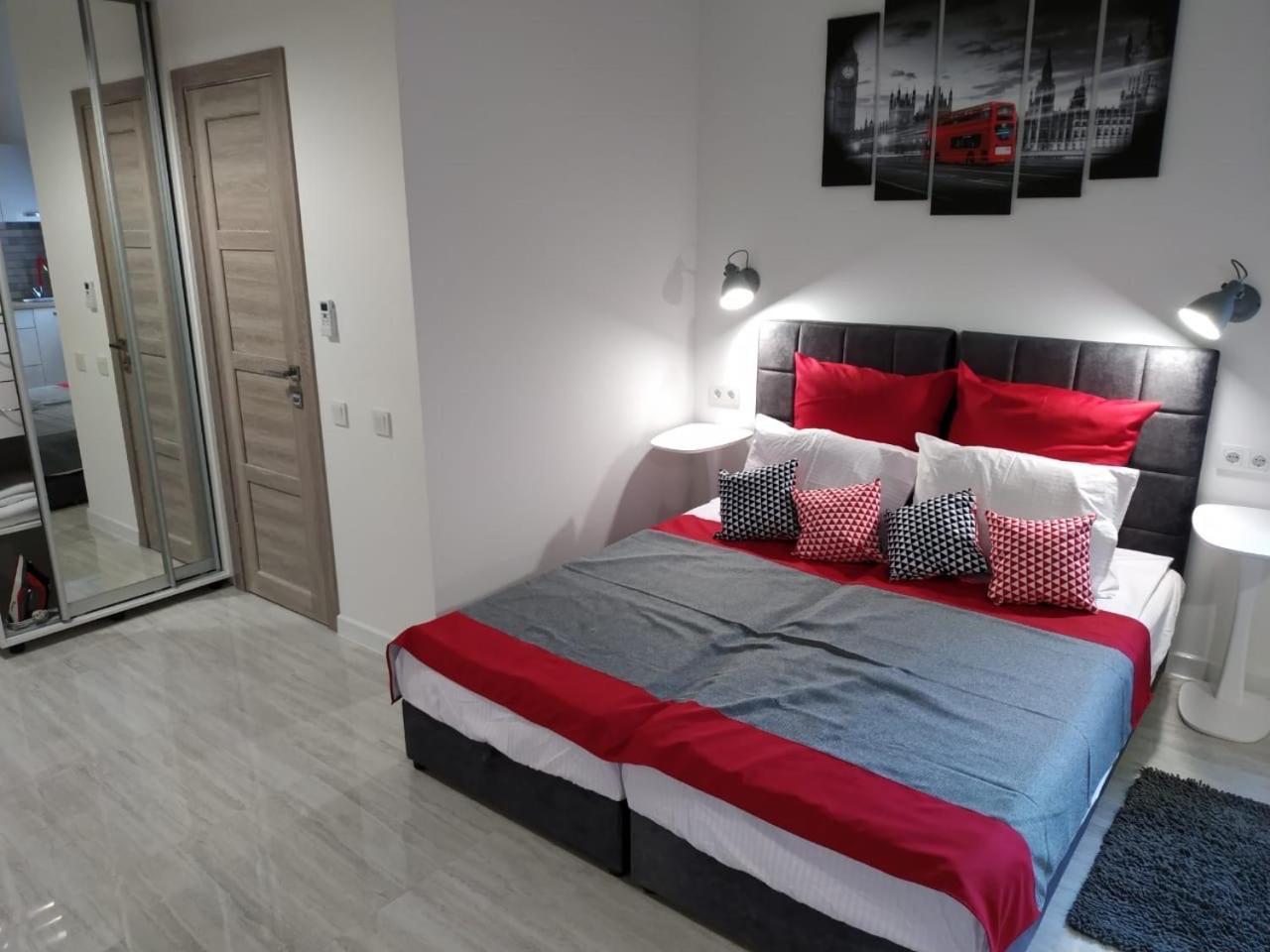 For Rent In The Center Of K18 Elinaflats * Kharkiv